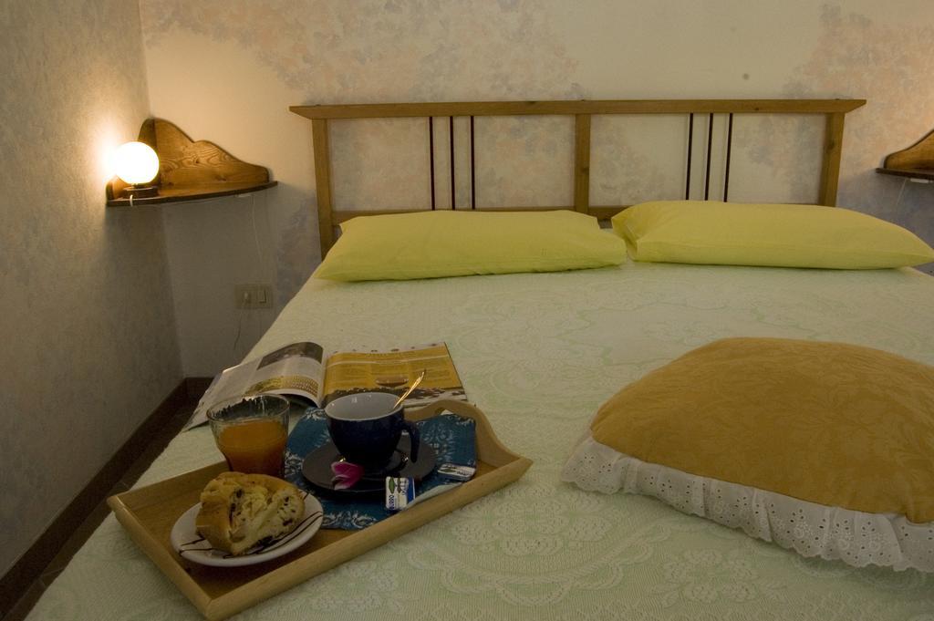 Agriturismo La Locandiera 蒙特马拉诺 外观 照片